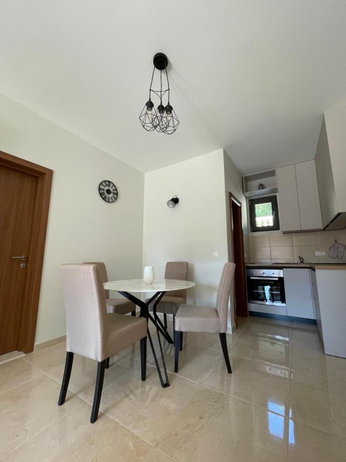 Villa Pul Risan Exterior foto