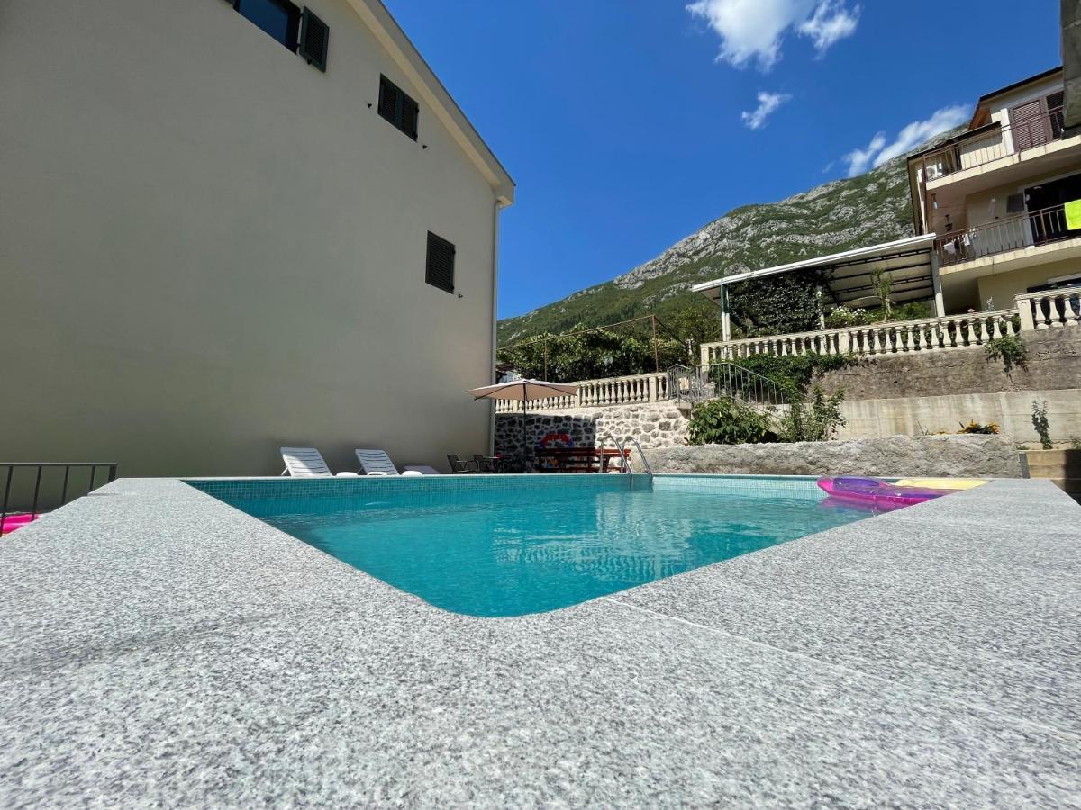 Villa Pul Risan Exterior foto